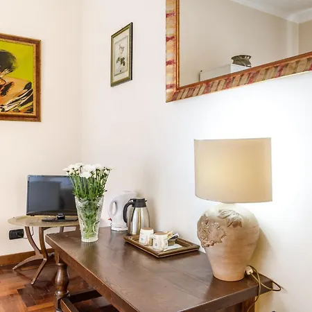 Elegant White - Pensionat Rom